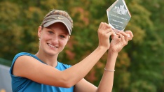 Lenka Kunčíková na Hluboké uspěla, přestože jí na žebříčku patří až 1028. příčka<br>(Foto: Tennis Arena / Martin Sidorják)
